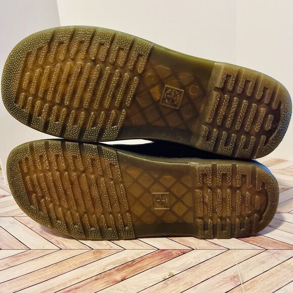 Dr. Martens Brielle Sheepskin Rigger Boots M 8 W 9 Cherry Red Faux Fur Lined - Picture 5 of 9